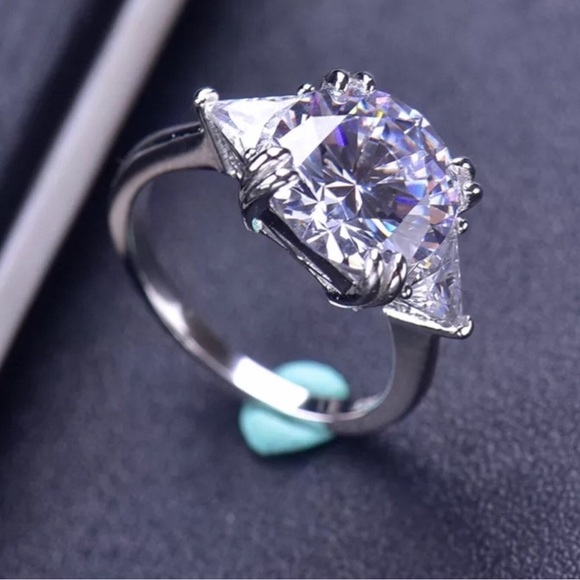 Silver 925 5CT Certified Lab Grown Diamond Brilliant Cut Claws Waddling Size 6,5 - Picture 11 of 13